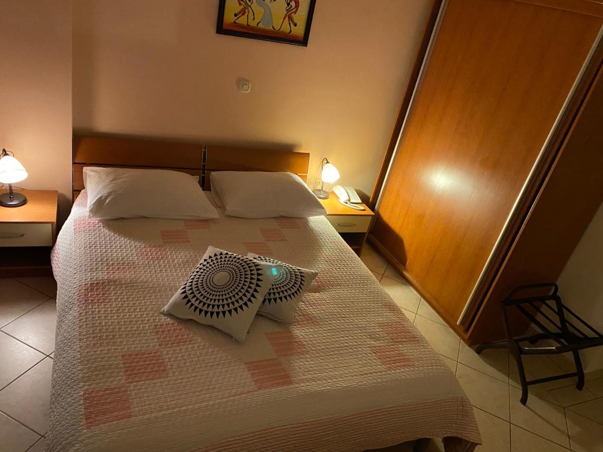 Hotel Aurora Pula Luaran gambar