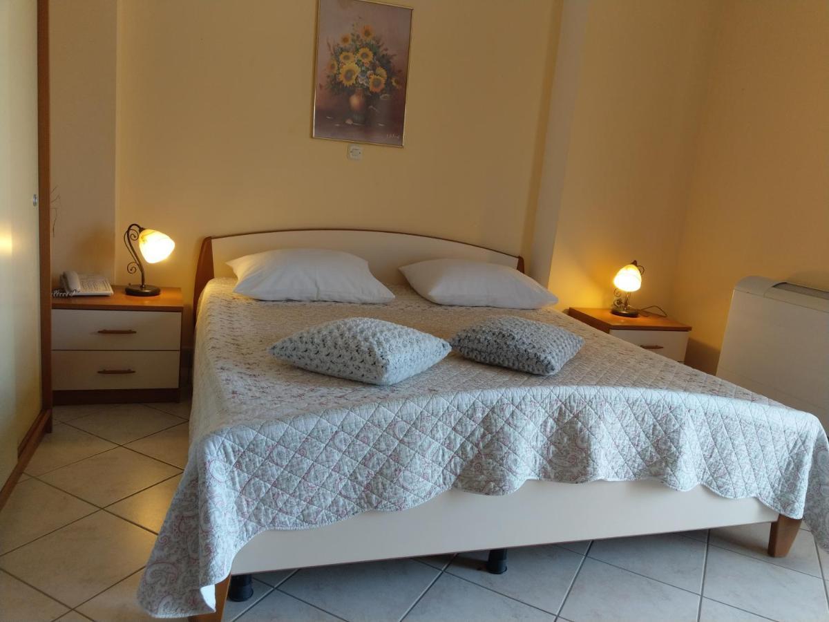 Hotel Aurora Pula Luaran gambar