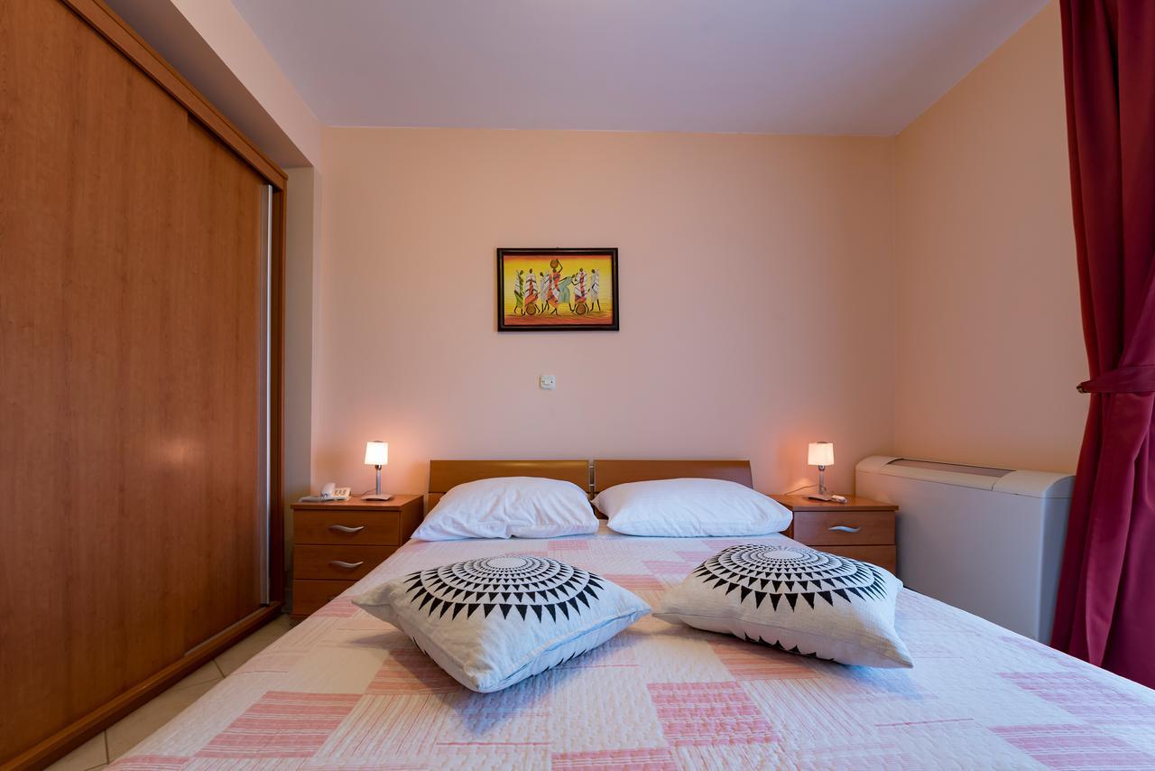 Hotel Aurora Pula Luaran gambar
